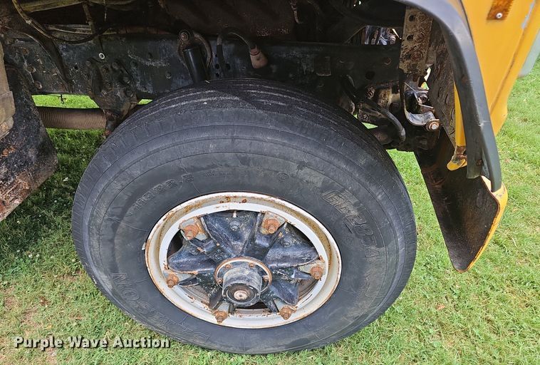 image for item EJ5809 1987 Ford  8000 dump truck