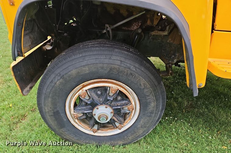 image for item EJ5809 1987 Ford  8000 dump truck