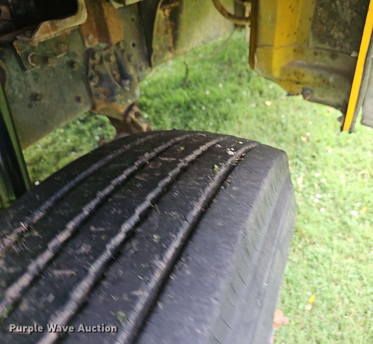 image for item EJ5809 1987 Ford  8000 dump truck