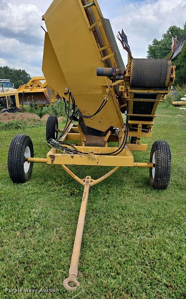 image for item EJ5810 Fecon screening plant