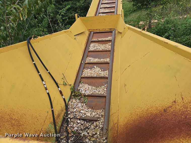 image for item EJ5810 Fecon screening plant