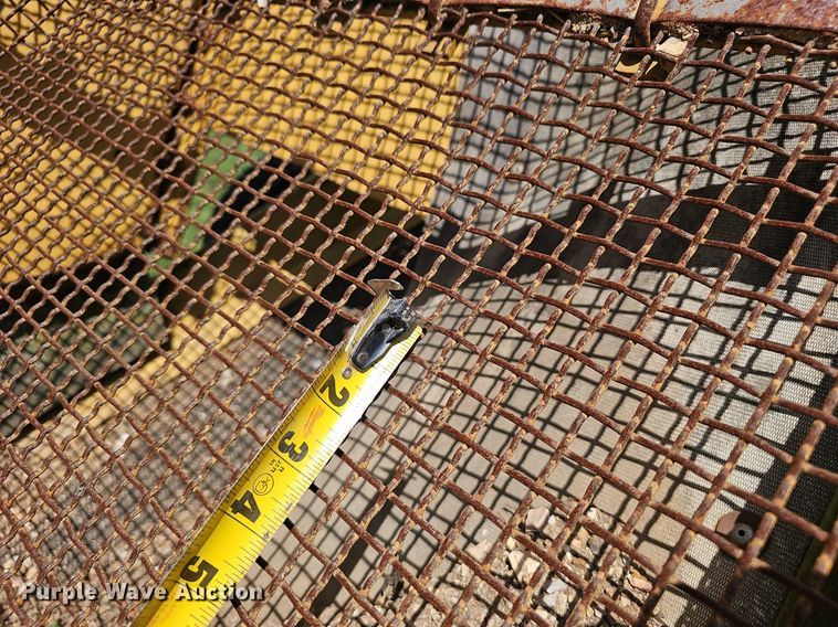 image for item EJ5810 Fecon screening plant