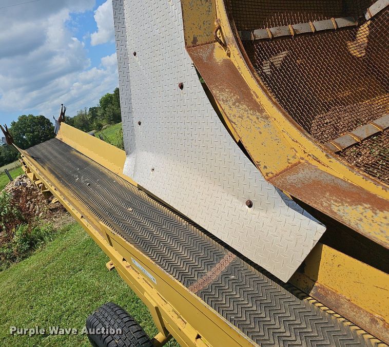 image for item EJ5810 Fecon screening plant