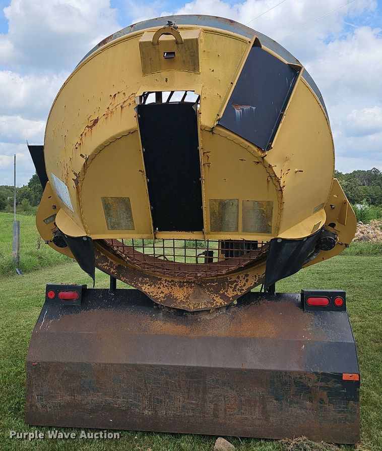 image for item EJ5811 2003 Orbit Screens 63 screening plant