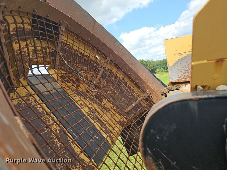 image for item EJ5811 2003 Orbit Screens 63 screening plant