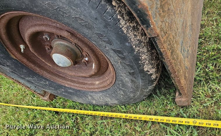 image for item EJ5811 2003 Orbit Screens 63 screening plant