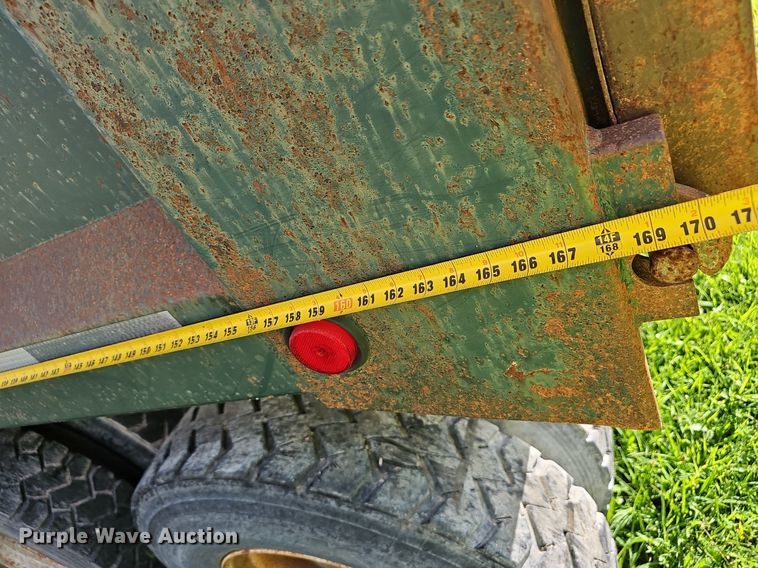 image for item EJ5826 1986 International  F2574 dump truck