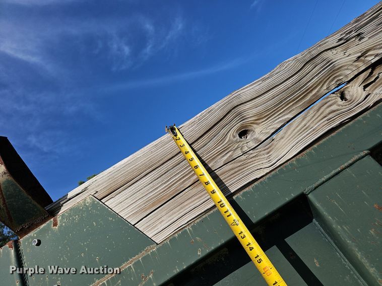 image for item EJ5826 1986 International  F2574 dump truck