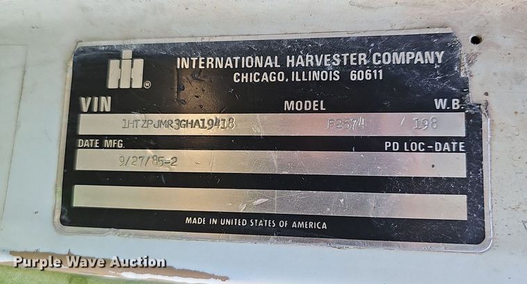 image for item EJ5826 1986 International  F2574 dump truck