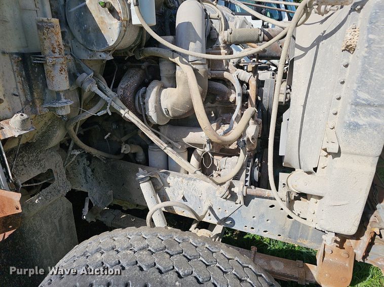 image for item EJ5827 1986 International  F2574 dump truck