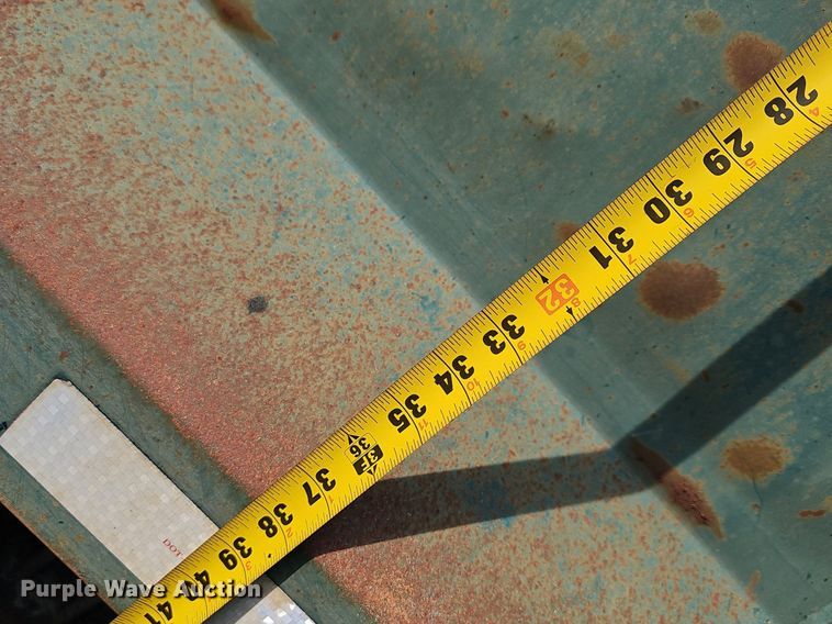 image for item EJ5829 1995 International  2574 dump truck