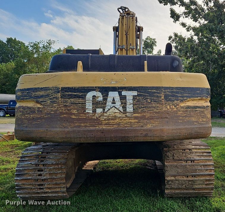 image for item EJ5835 1999 Caterpillar  330B L excavator