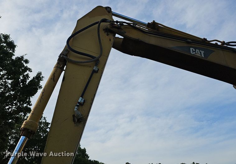 image for item EJ5835 1999 Caterpillar  330B L excavator