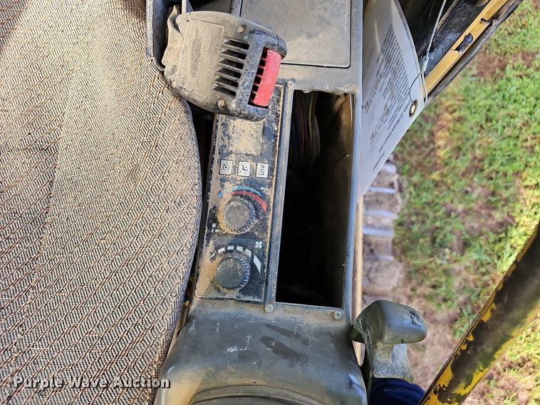 image for item EJ5835 1999 Caterpillar  330B L excavator