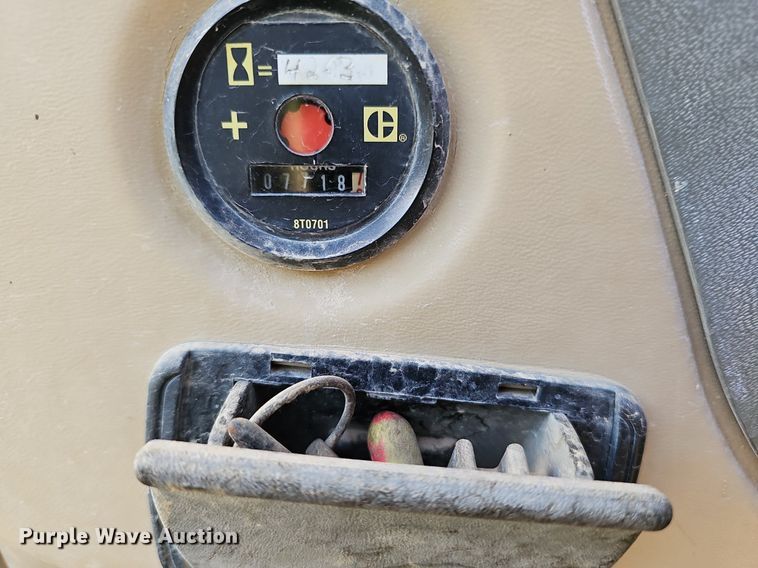 image for item EJ5835 1999 Caterpillar  330B L excavator