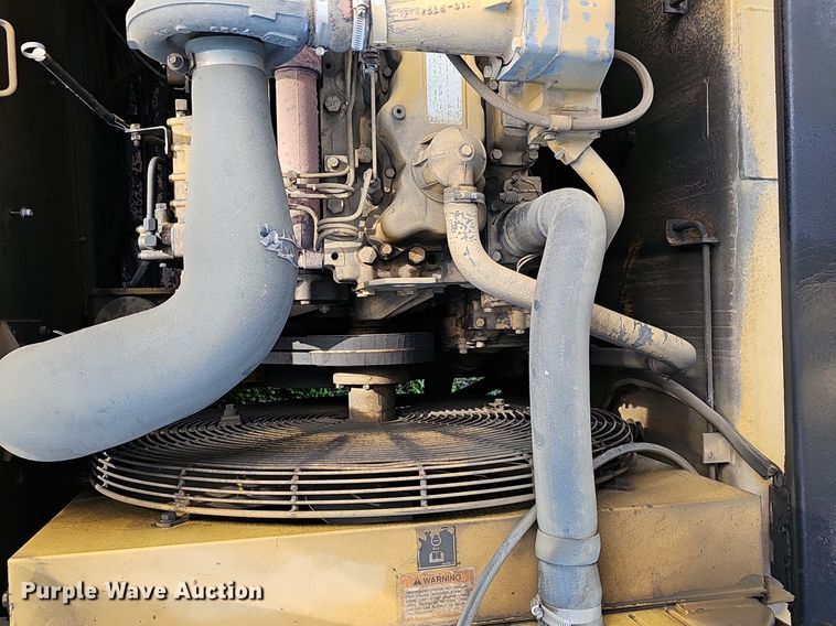 image for item EJ5835 1999 Caterpillar  330B L excavator