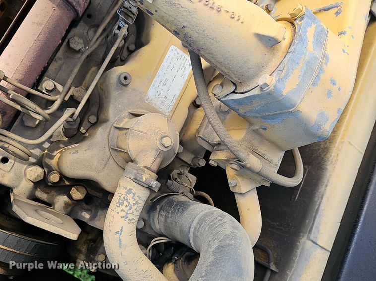 image for item EJ5835 1999 Caterpillar  330B L excavator