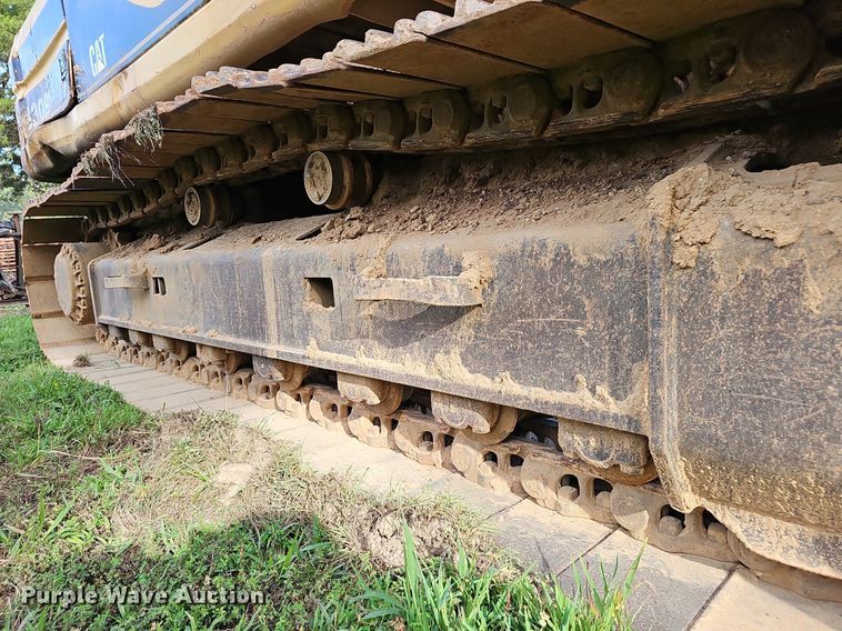 image for item EJ5835 1999 Caterpillar  330B L excavator