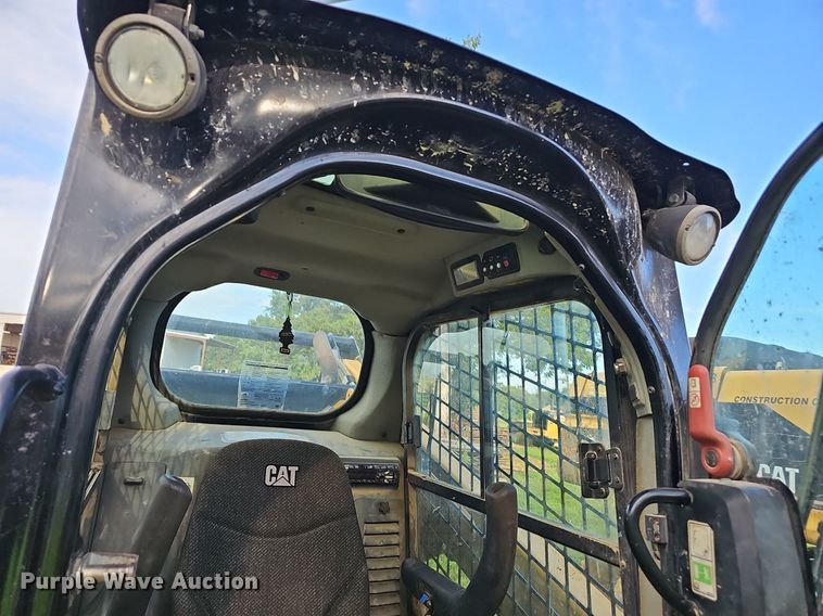 image for item EJ5836 2016 Caterpillar  299D2 skid steer loader