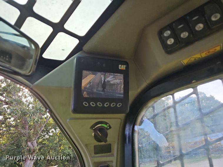 image for item EJ5836 2016 Caterpillar  299D2 skid steer loader