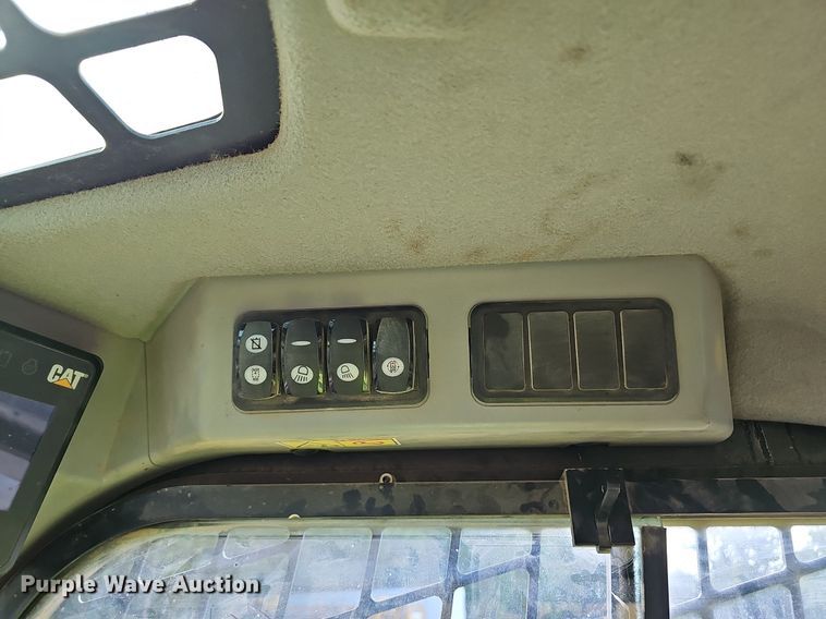 image for item EJ5836 2016 Caterpillar  299D2 skid steer loader