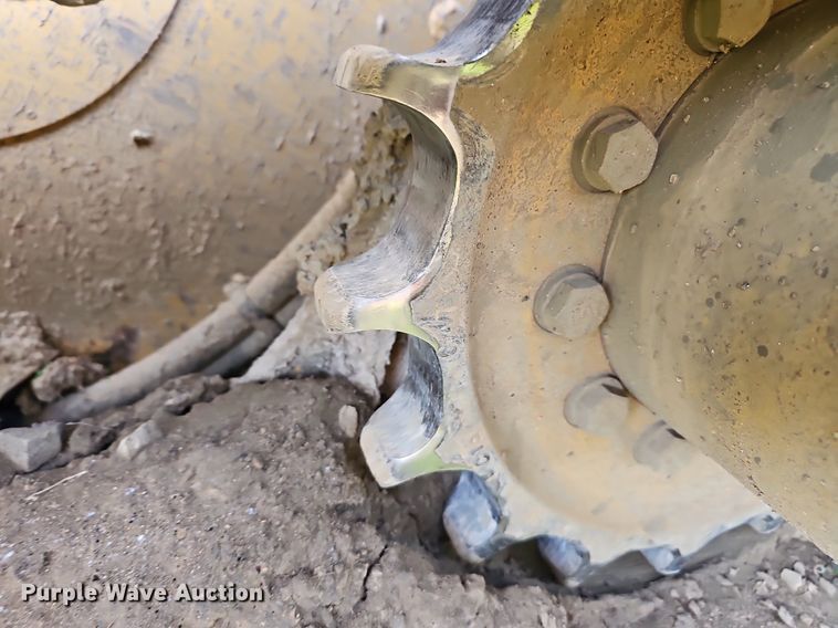 image for item EJ5836 2016 Caterpillar  299D2 skid steer loader