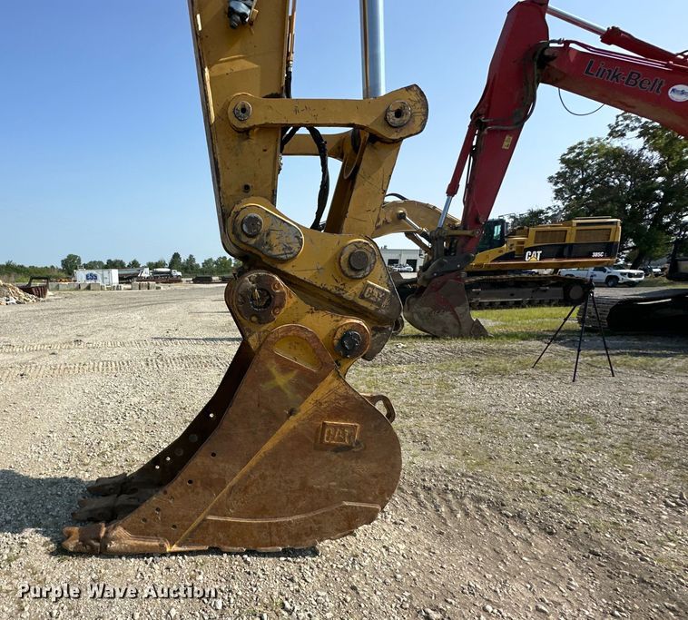 image for item EJ6390 2017 Caterpillar 336F excavator