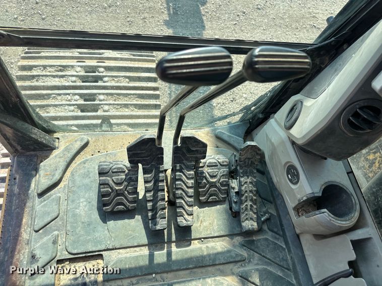 image for item EJ6390 2017 Caterpillar 336F excavator