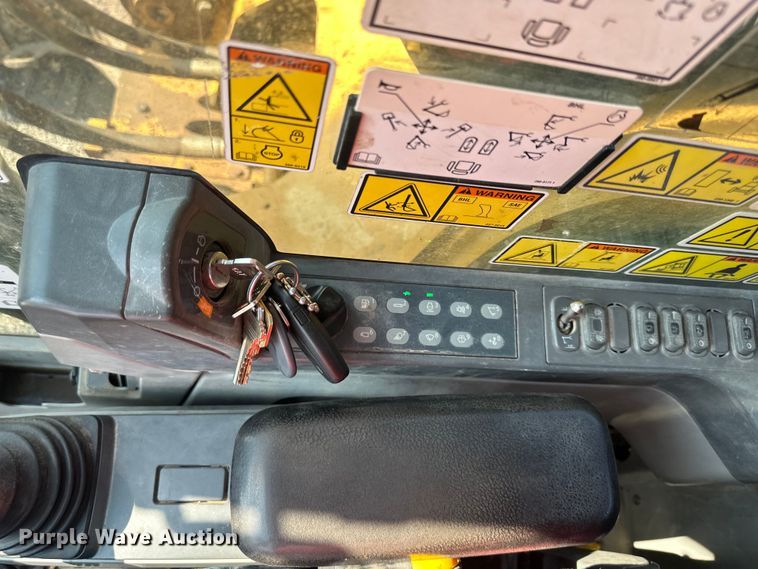 image for item EJ6390 2017 Caterpillar 336F excavator