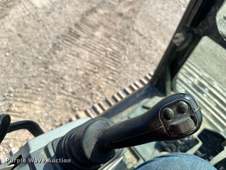 image for item EJ6390 2017 Caterpillar 336F excavator