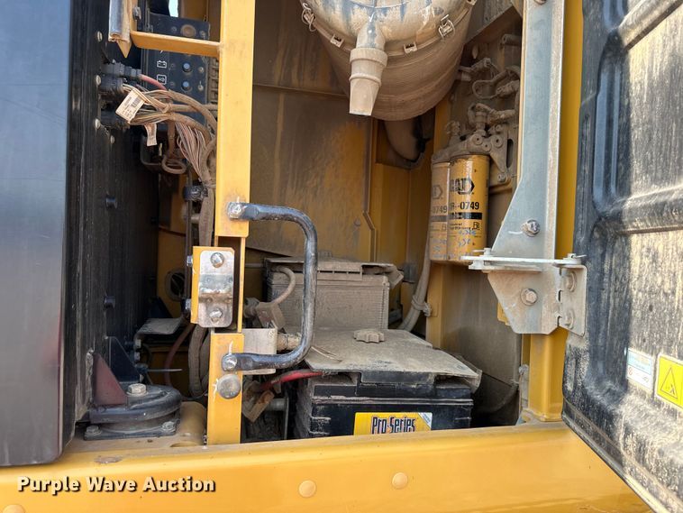 image for item EJ6390 2017 Caterpillar 336F excavator