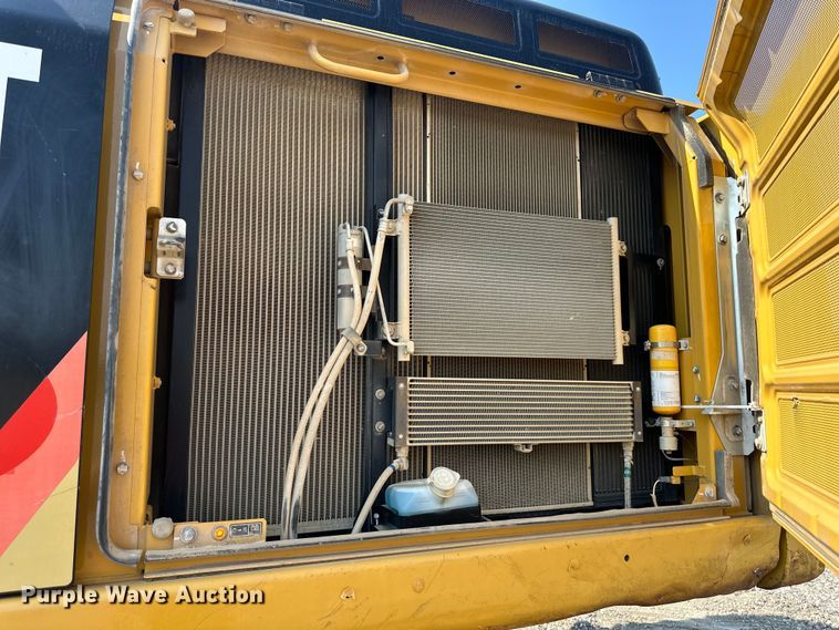 image for item EJ6390 2017 Caterpillar 336F excavator