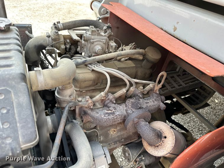 image for item EJ6391 1998 Skyjack SJ8841 scissor lift