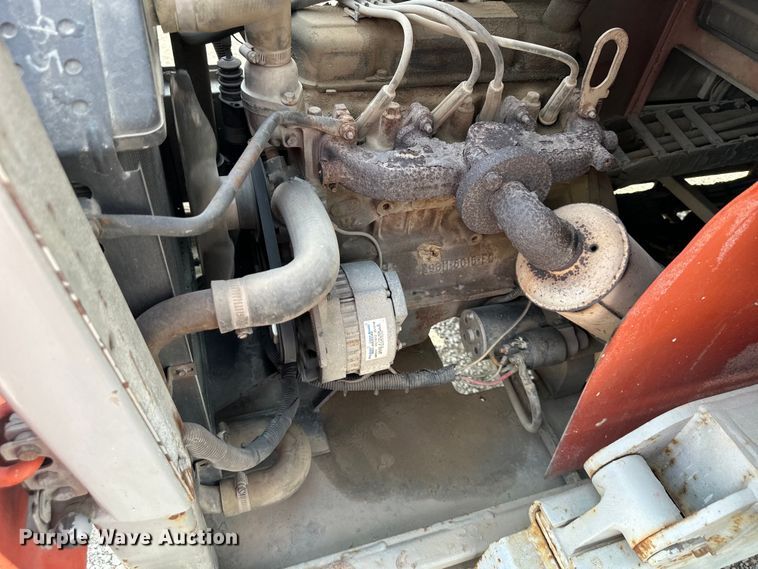 image for item EJ6391 1998 Skyjack SJ8841 scissor lift