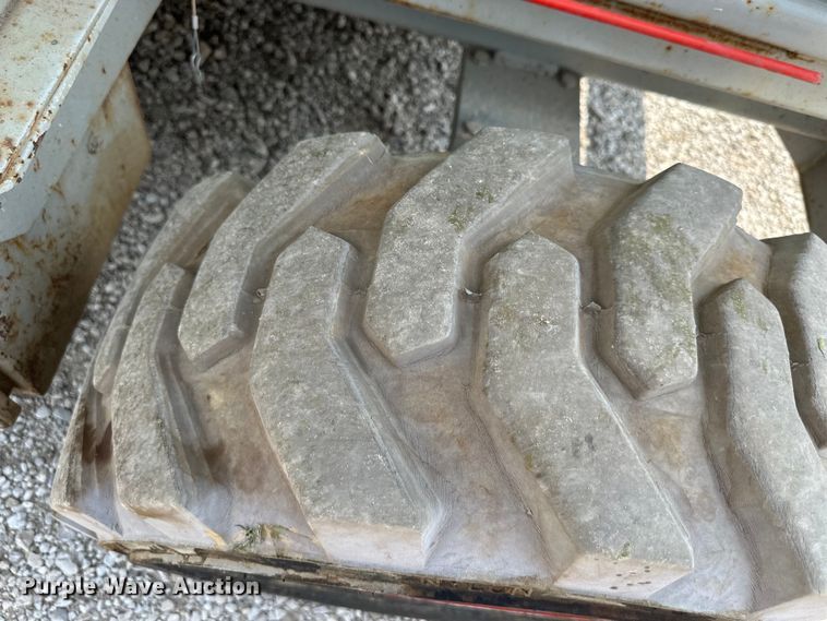 image for item EJ6391 1998 Skyjack SJ8841 scissor lift