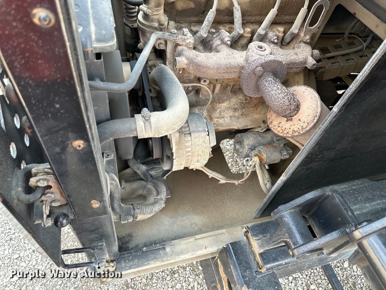 image for item EJ6392 1999 Skyjack SJ8841 scissor lift