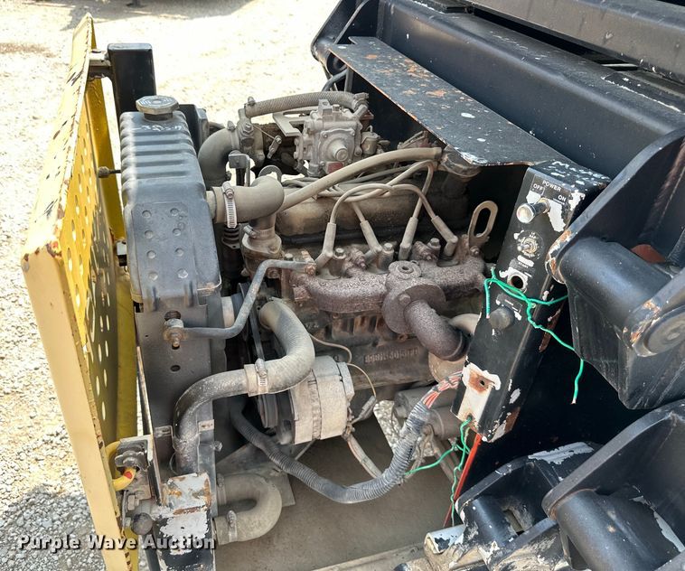 image for item EJ6393 1999 SkyJack  SJ8841 scissor lift