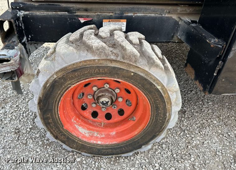 image for item EJ6393 1999 SkyJack  SJ8841 scissor lift