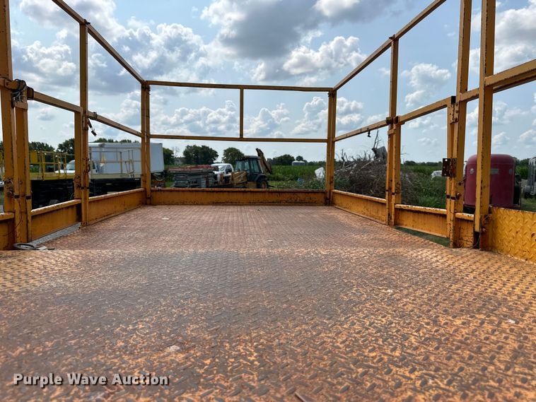 image for item EJ6394 1997 Skyjack SJ8841 scissor lift