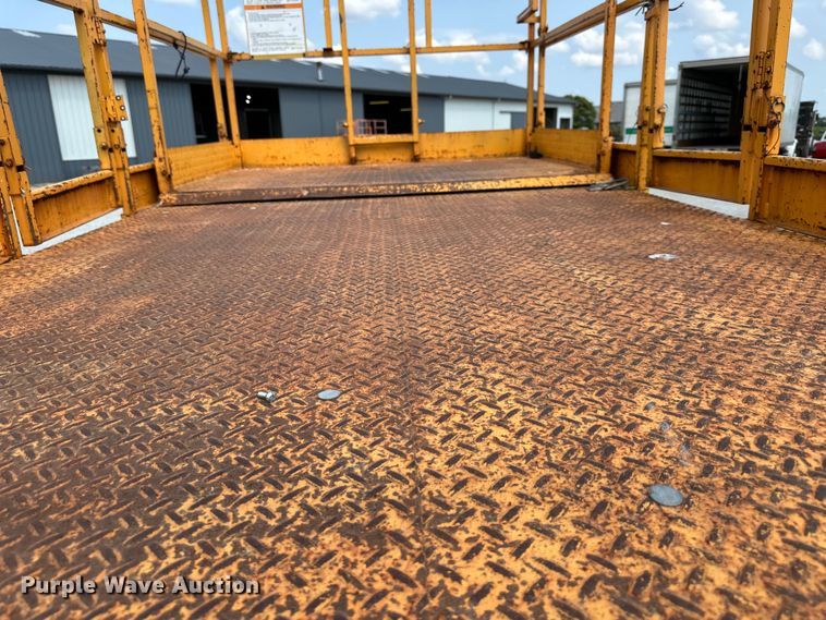 image for item EJ6394 1997 Skyjack SJ8841 scissor lift