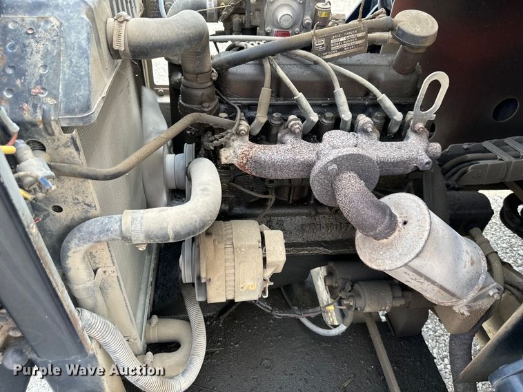 image for item EJ6394 1997 Skyjack SJ8841 scissor lift