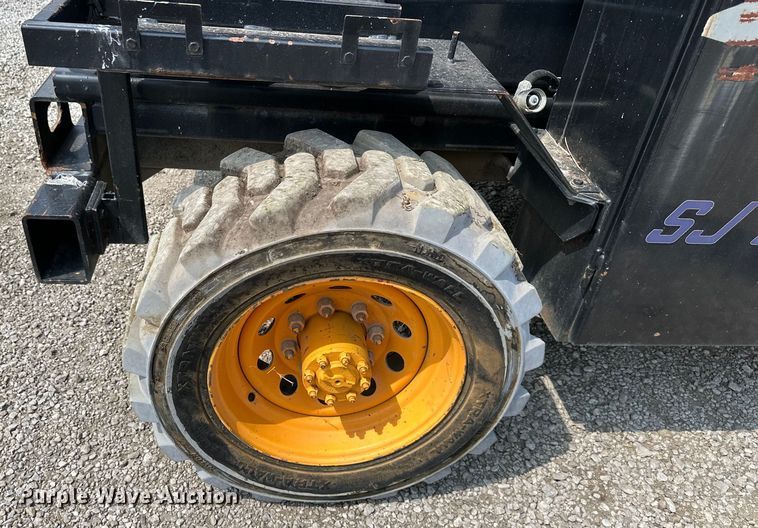 image for item EJ6394 1997 Skyjack SJ8841 scissor lift