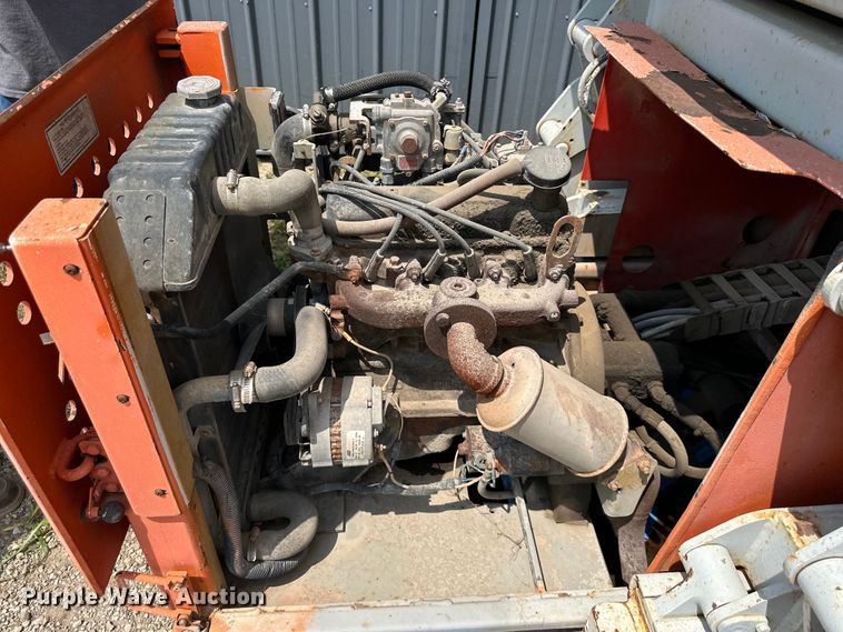 image for item EJ6395 1999 Skyjack   SJ8841 scissor lift