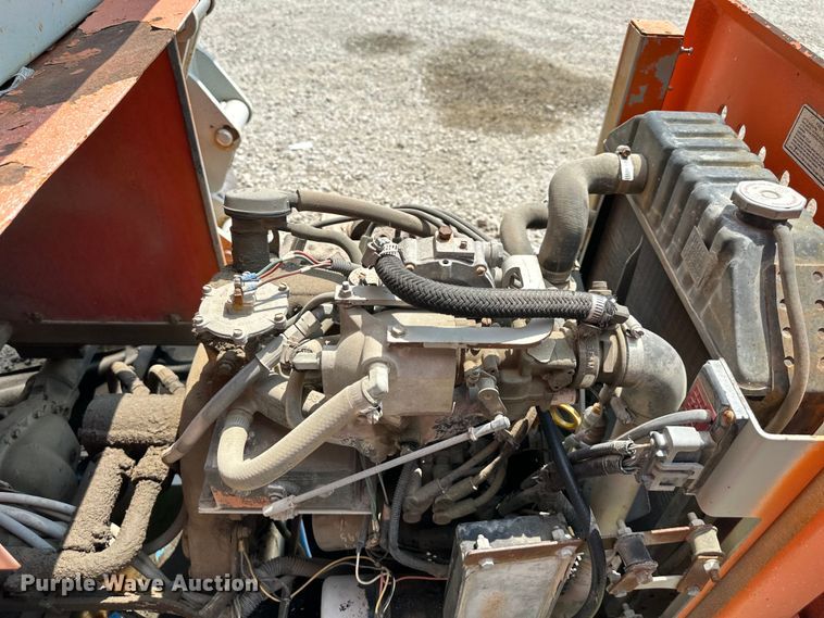 image for item EJ6395 1999 Skyjack   SJ8841 scissor lift