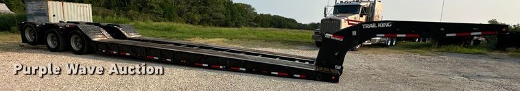 image for item EJ6409 2006 Trail King  TK110HDG-533 lowboy equipment trailer