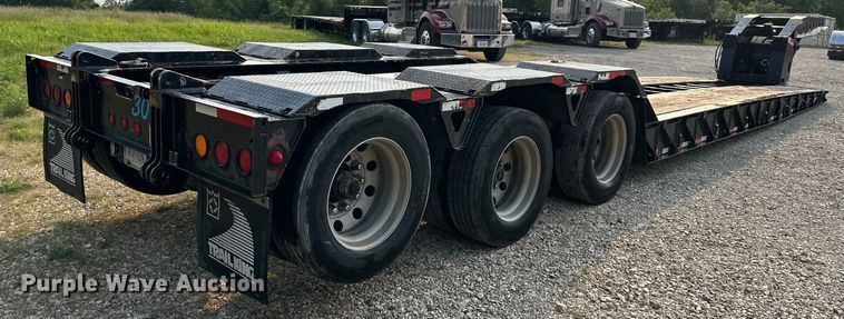 image for item EJ6409 2006 Trail King  TK110HDG-533 lowboy equipment trailer