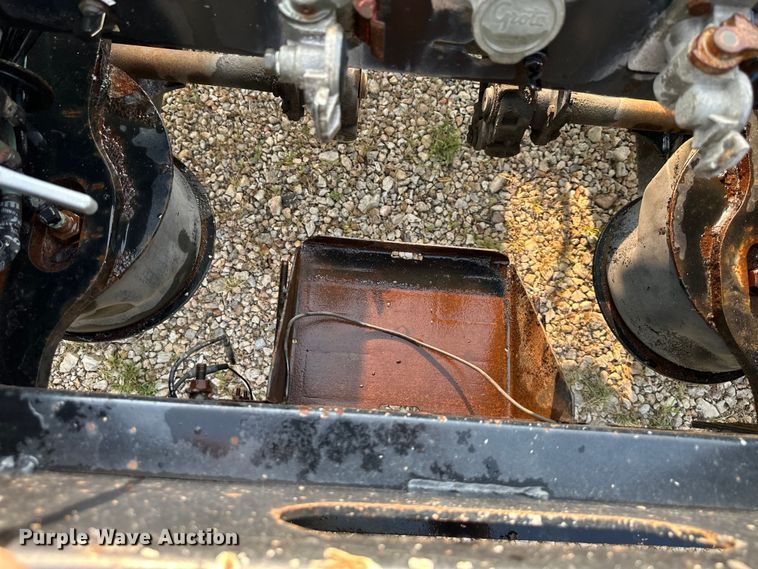 image for item EJ6409 2006 Trail King  TK110HDG-533 lowboy equipment trailer