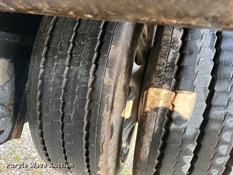 image for item EJ6409 2006 Trail King  TK110HDG-533 lowboy equipment trailer