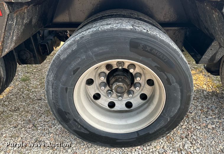 image for item EJ6409 2006 Trail King  TK110HDG-533 lowboy equipment trailer