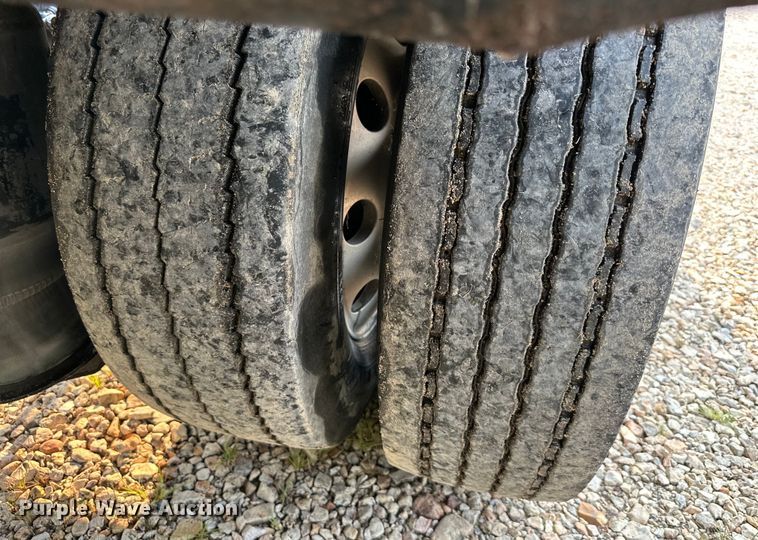 image for item EJ6409 2006 Trail King  TK110HDG-533 lowboy equipment trailer